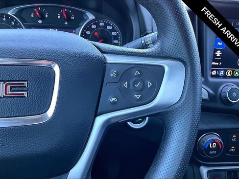Used 2022 GMC Terrain SLE w/ Driver Convenience Package AWD/4WD image 14