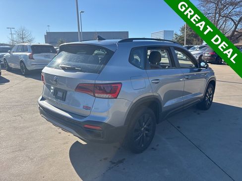 Used 2023 Volkswagen Taos S image 5