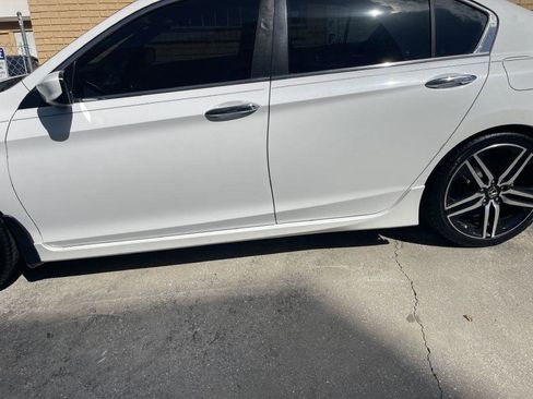 Used 2016 Honda Accord Sport image 21