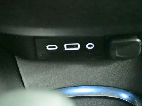 Used 2023 Chevrolet Malibu LT FWD image 28