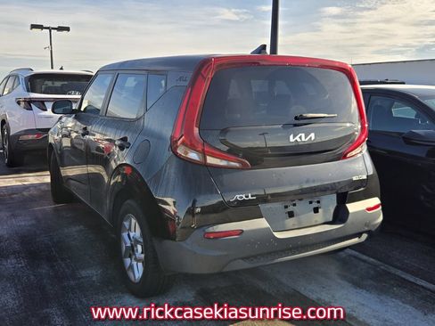 Used 2022 Kia Soul LX w/ Technology Package FWD image 6