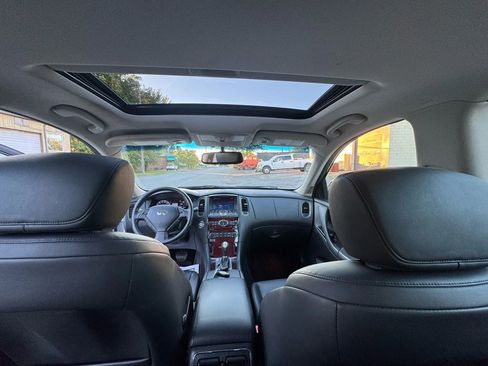 Used 2017 INFINITI QX50 AWD w/ Premium Plus Package image 30