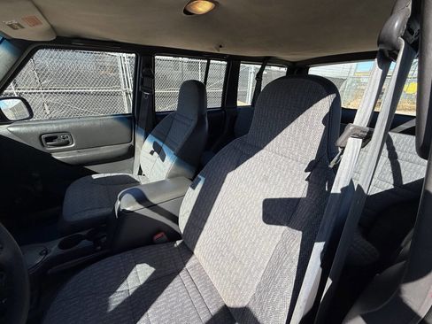 Used 1999 Jeep Cherokee SE image 15