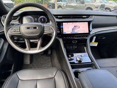 New 2026 Jeep Grand Cherokee Limited AWD/4WD image 23