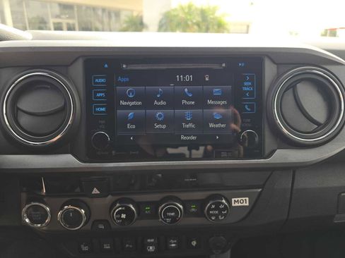 Used 2018 Toyota Tacoma TRD Sport w/ Technology Package AWD/4WD image 26