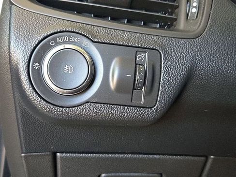 Used 2022 Buick Envision Avenir w/ Technology Package II image 14