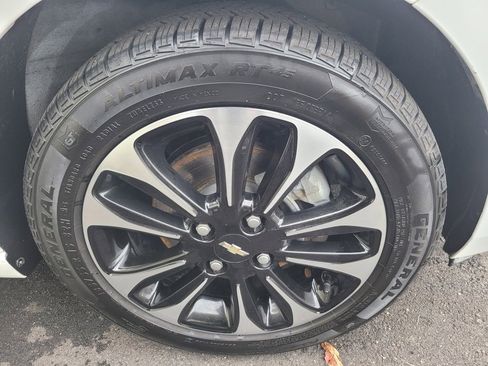 Used 2021 Chevrolet Spark LT w/ Spark Special Edition image 9