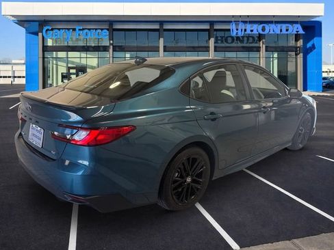 Used 2025 Toyota Camry LE FWD image 2