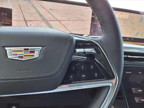 New 2026 Cadillac Escalade Platinum Sport AWD/4WD image 18