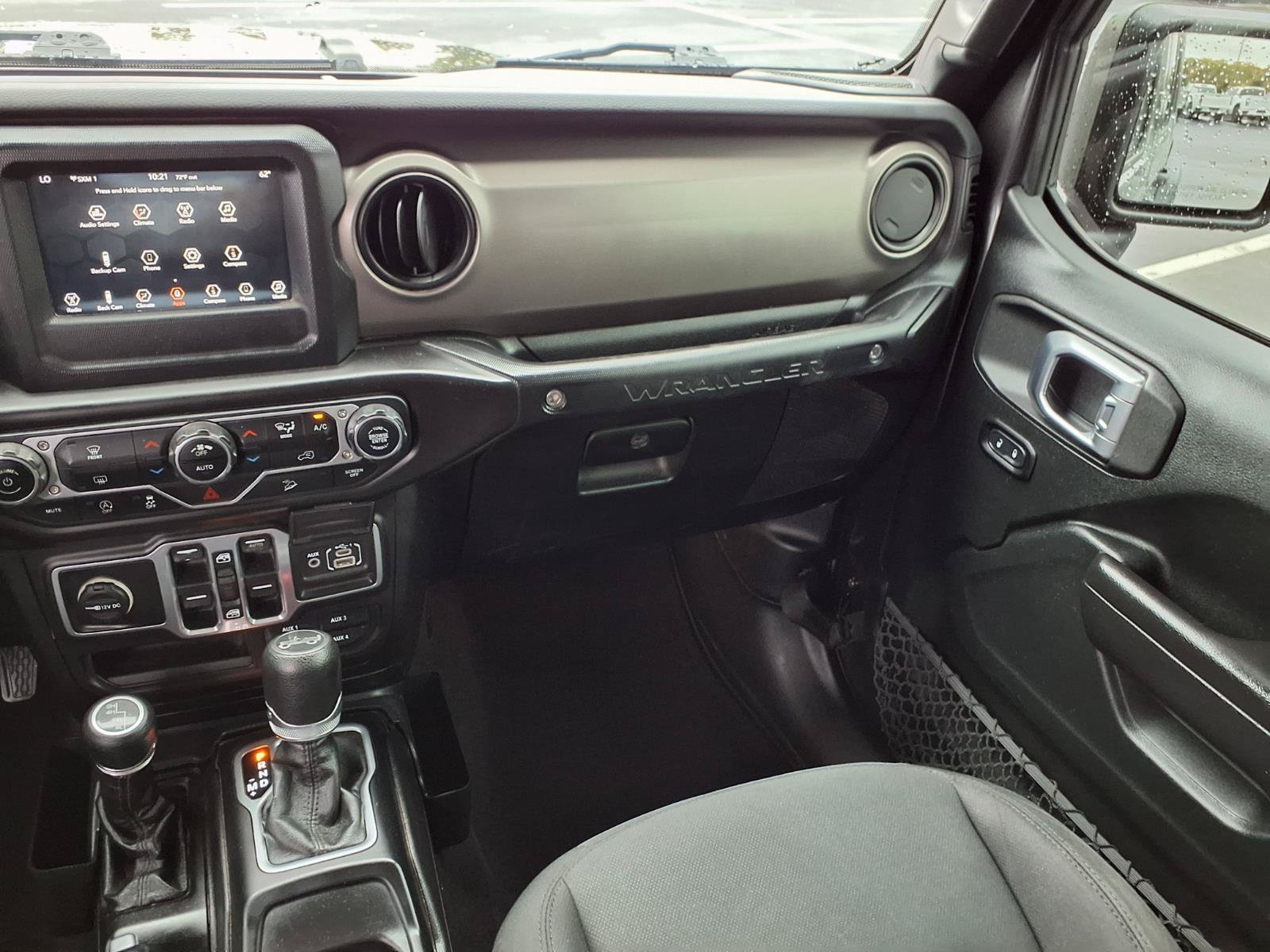 Used 2018 Jeep Wrangler Unlimited Sport S AWD/4WD image 3