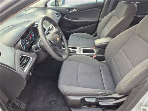Used 2018 Chevrolet Cruze LS FWD image 15