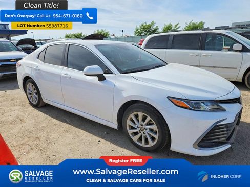 Used 2024 Toyota Camry LE FWD image 5