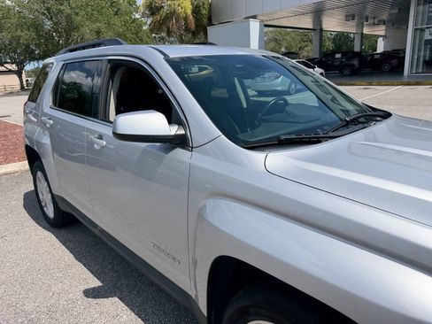 Used 2017 GMC Terrain SLE w/ Convenience Package AWD/4WD image 14