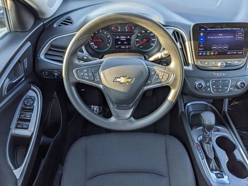 Used 2024 Chevrolet Malibu LT FWD image 13
