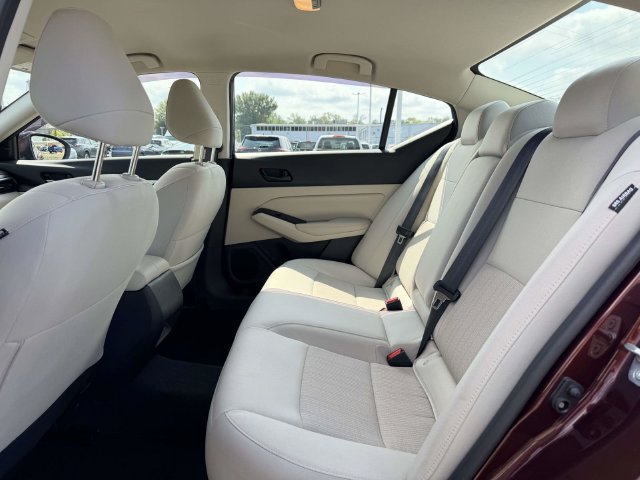 Used 2023 Nissan Altima 2.5 SV AWD/4WD image 13