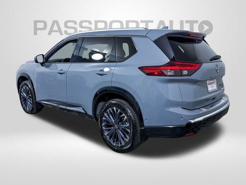 Certified 2024 Nissan Rogue Platinum image 7