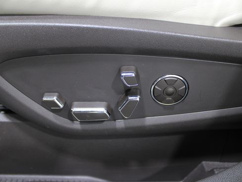 Certified 2021 Lincoln Nautilus Black Label image 4