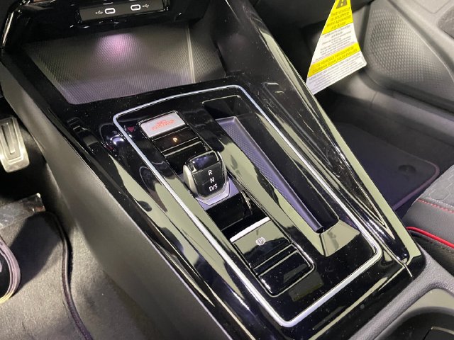 New 2026 Volkswagen GTI SE FWD image 6