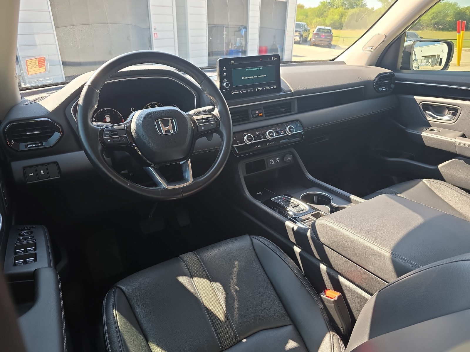 Used 2024 Honda Pilot Touring image 13