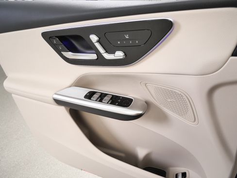New 2026 Mercedes-Benz GLC 300 4MATIC image 13