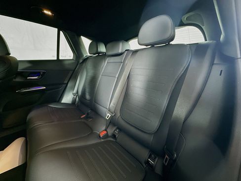New 2025 Mercedes-Benz GLC 350e 4MATIC image 24