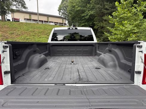 Used 2024 RAM 3500 Tradesman w/ Chrome Appearance Group image 8