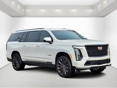 Used 2025 Cadillac Escalade ESV V