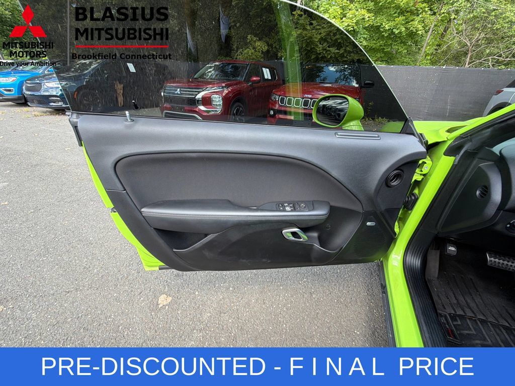 Used 2023 Dodge Challenger R/T w/ Blacktop Package RWD image 11