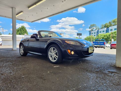 Used 2012 MAZDA MX-5 Miata Sport RWD image 7