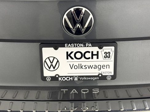 Used 2023 Volkswagen Taos SE AWD/4WD image 18
