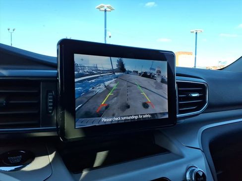 Certified 2023 Ford Explorer XLT w/ Equipment Group 202A image 21