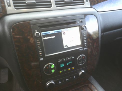 Used 2013 GMC Yukon XL Denali AWD/4WD image 18