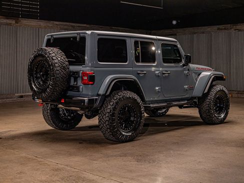 Used 2024 Jeep Wrangler Unlimited Rubicon AWD/4WD image 10