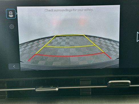 Used 2025 Hyundai Kona SEL FWD image 23