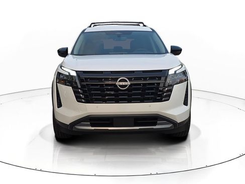New 2026 Nissan Pathfinder SL FWD image 2