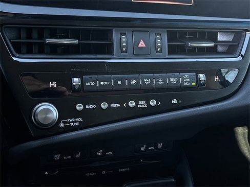 Used 2022 Lexus ES 350 w/ Premium Package image 20