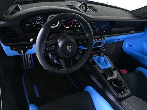 Certified 2025 Porsche 911 GT3 RS image 4