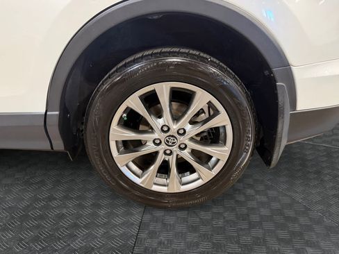 Used 2016 Toyota RAV4 Limited AWD/4WD image 15