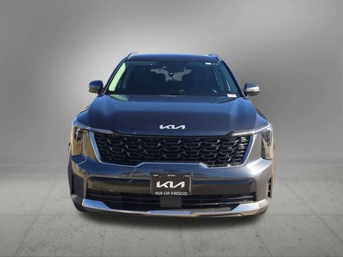 Certified 2024 Kia Sorento S image 9