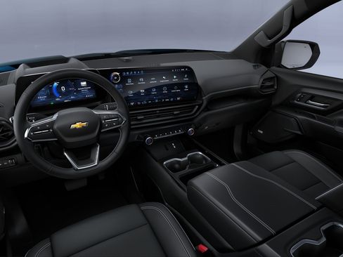 New 2025 Chevrolet Silverado EV LT image 37