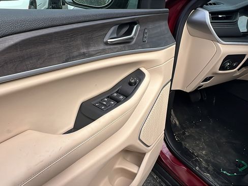 New 2026 Jeep Grand Cherokee Limited image 15