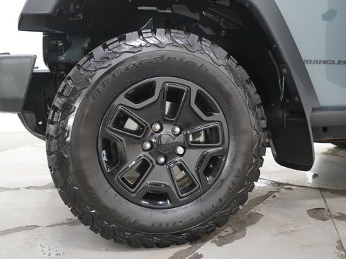 Used 2015 Jeep Wrangler Sport AWD/4WD image 21
