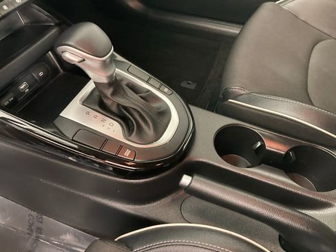 Used 2023 Kia Forte GT-Line image 9