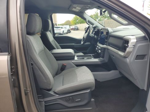 Used 2022 Ford F150 XLT w/ Equipment Group 302A High image 9