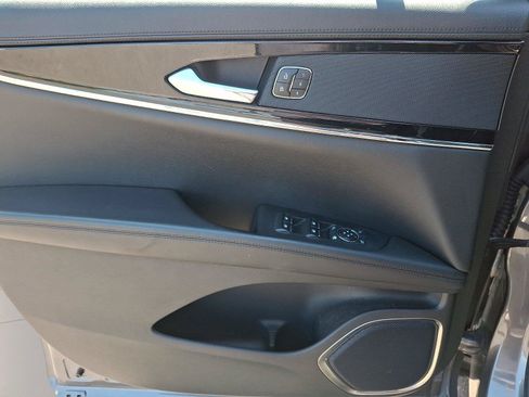 Used 2021 Lincoln Nautilus AWD w/ Equipment Group 101A image 10