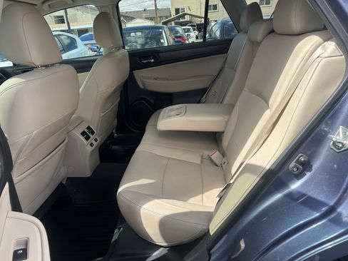 Used 2016 Subaru Outback 2.5i Limited w/ Popular Package #4 image 14