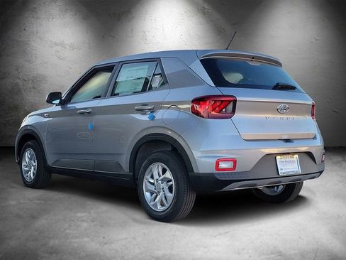 New 2026 Hyundai Venue SE image 4