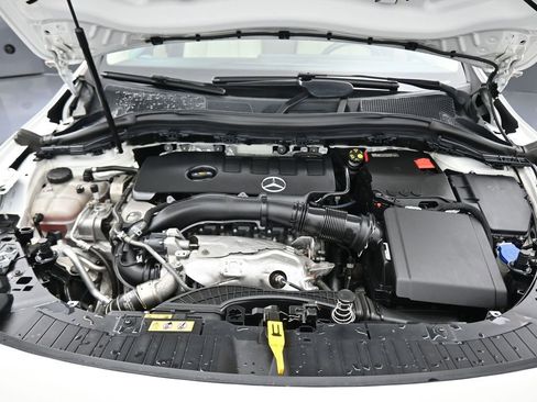 Used 2021 Mercedes-Benz GLA 250 4MATIC image 49