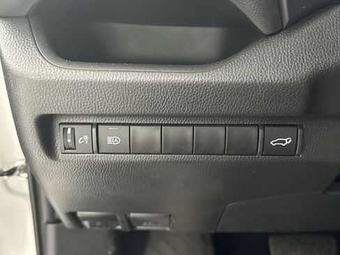Used 2024 Toyota RAV4 XLE w/ Convenience Package FWD image 21