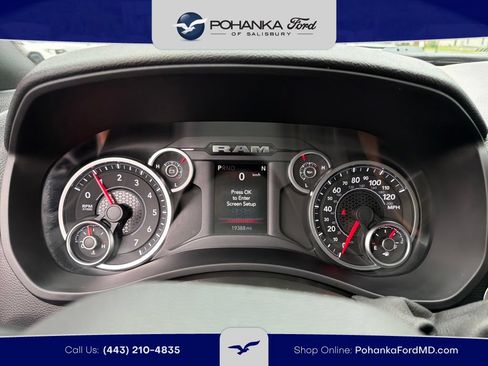Used 2026 RAM 2500 Big Horn AWD/4WD image 9